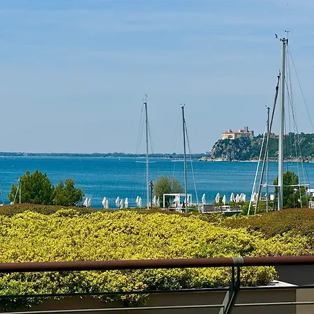Apartment Portopiccolo - Giardino Vista Castello Sistiana